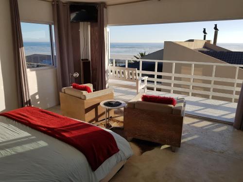 Atlantic Loft Open plan apartment with Sea Views — 4-Star Luxury Hotel in Cape Town, South Africa