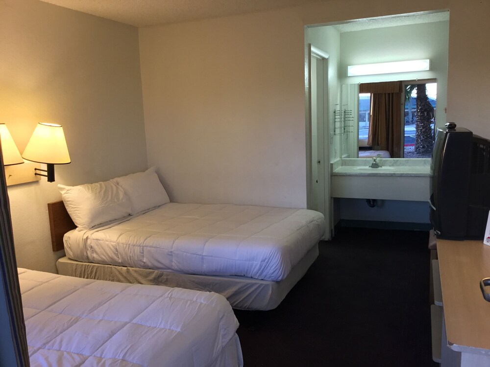 Minsk Hotels Extended Stay I 10 Tucson Airport - photo 8