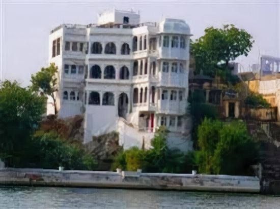Wonder View Palace - carbon neutral hotel in Udaipur