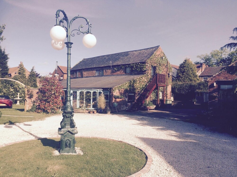 Rolands Croft Guest House 5001141 — Pontefract