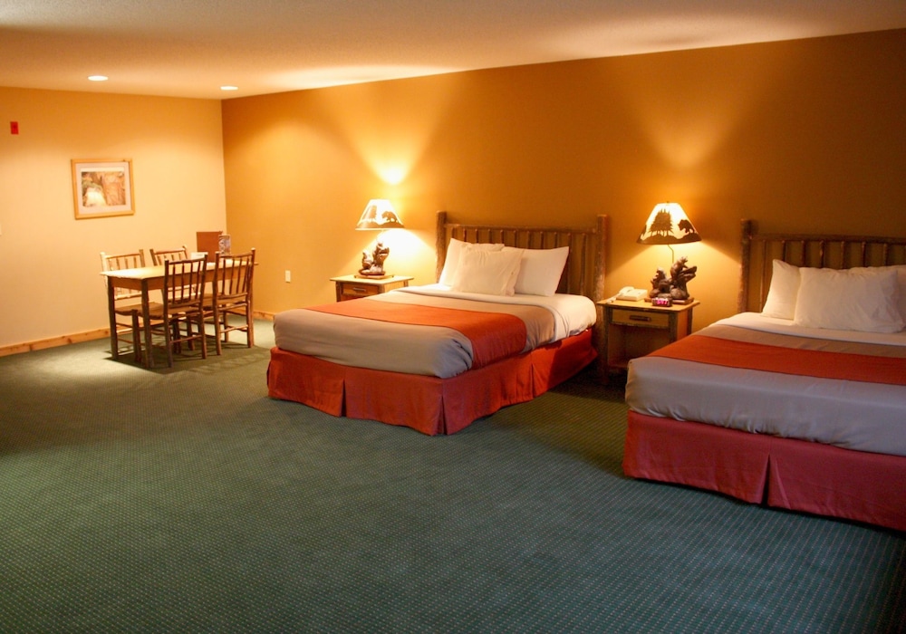 The Lodge at Crooked Lake - photo 9