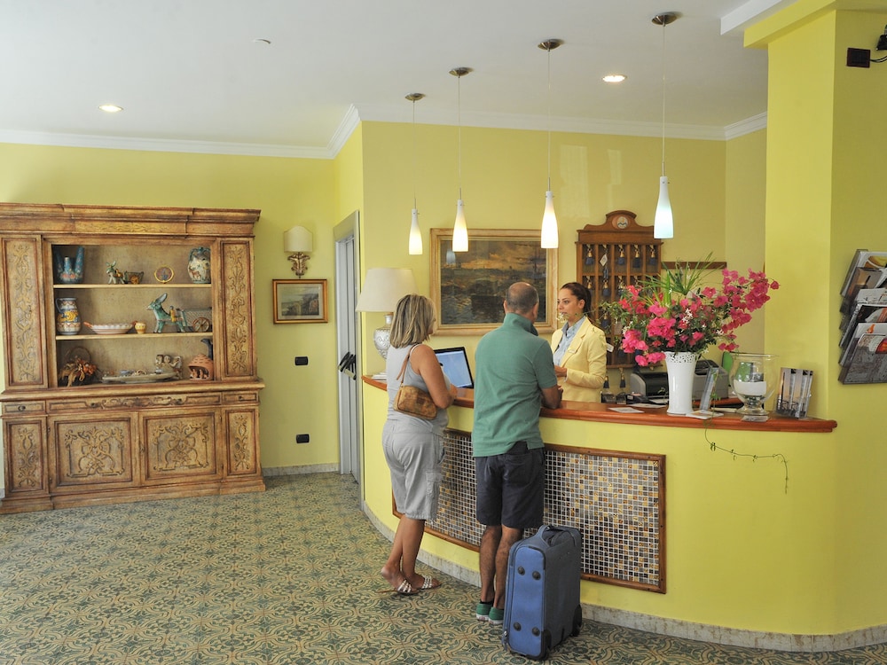 Hotel Miramare — Maiori — photo 4