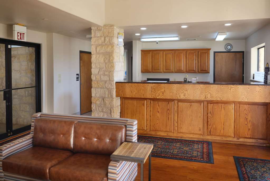Days Inn & Suites by Wyndham Llano - photo 6