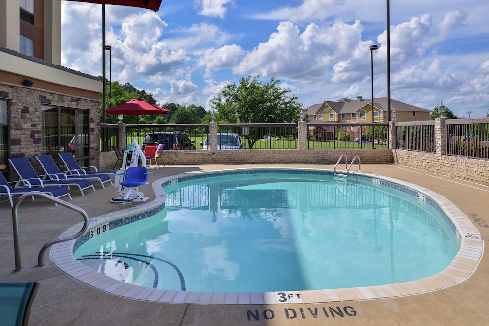 Hampton Inn South Hill - photo 46