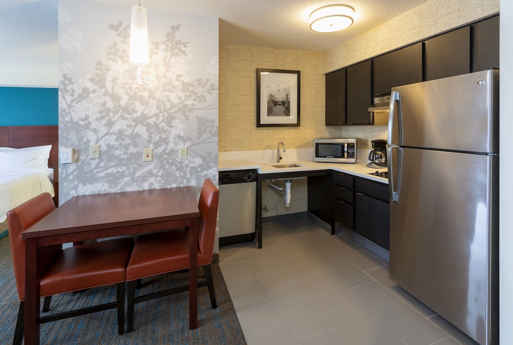 Residence Inn by Marriott Minneapolis St. Paul Roseville - photo 37