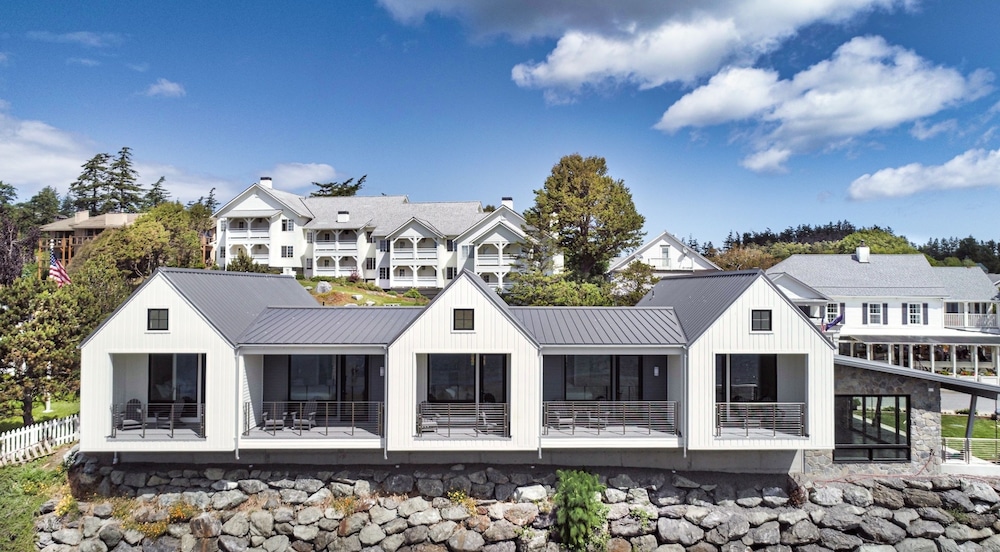 Outlook Inn - carbon neutral hotel in Friday Harbor