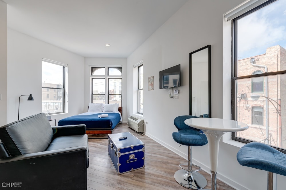Chicago Third Floor Studio by 747 Lofts - photo 16