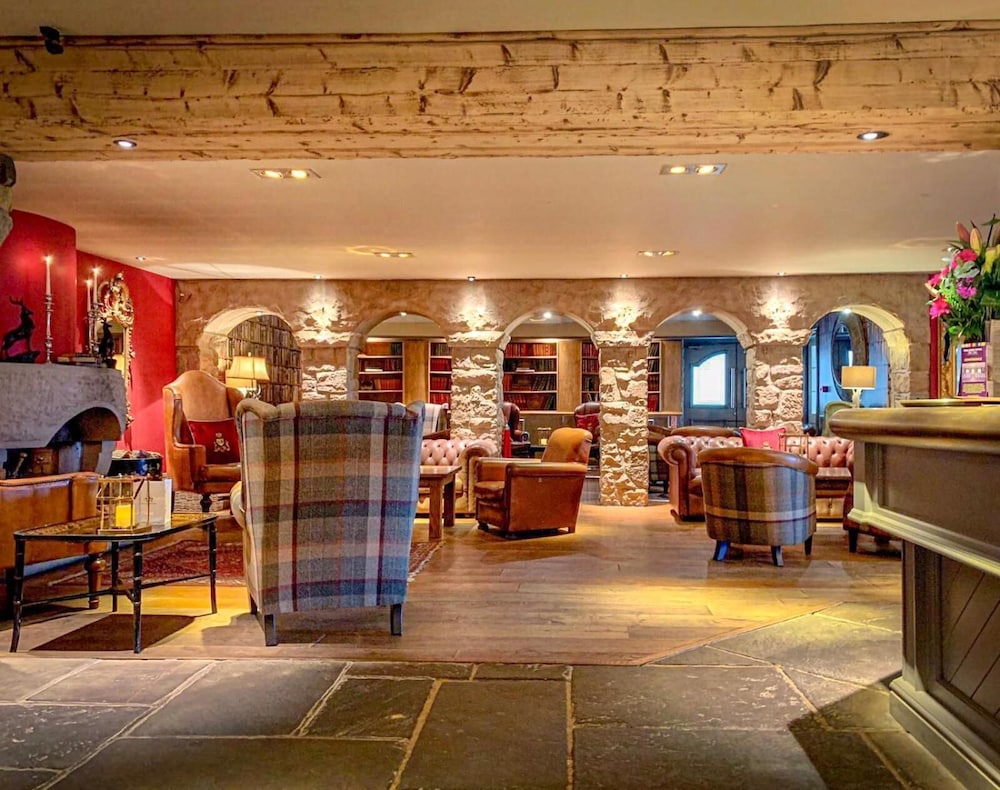 Peak Edge Hotel at The Red Lion