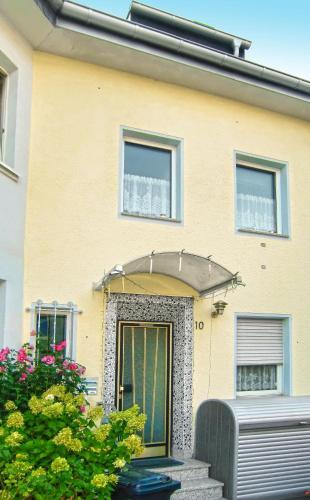 Ferienwohnung Köln Poll — 4-Star Luxury Hotel in Koeln, Germany