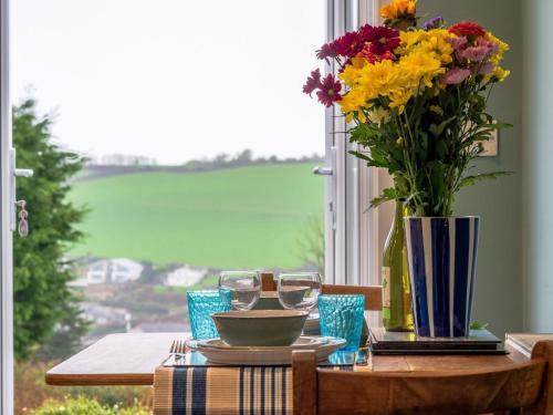 Holiday Home Valley View by Interhome — 4-Star Luxury Hotel in Mevagissey, United Kingdom