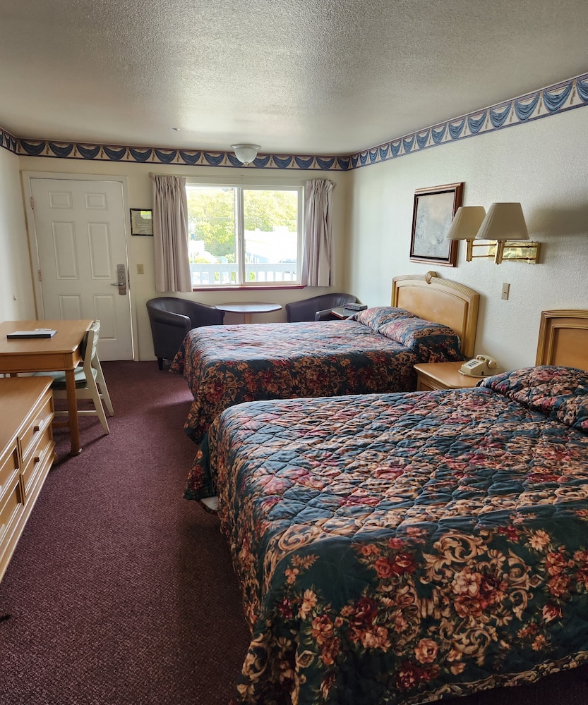 Bayview Inn - photo 21