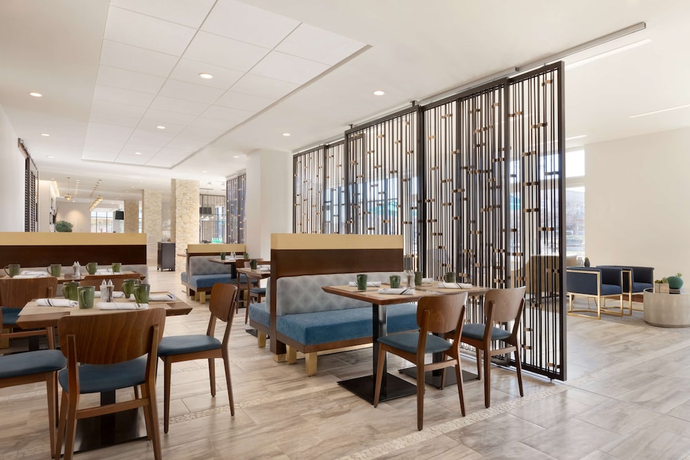 Embassy Suites by Hilton Boulder - photo 31