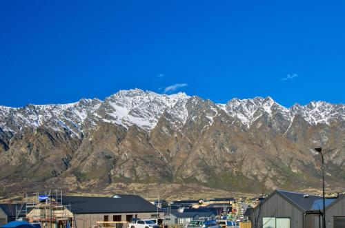 Cosy Modern Hanley's Farm Unit Explore Queenstown — 4-Star Luxury Hotel in Queenstown, New Zealand