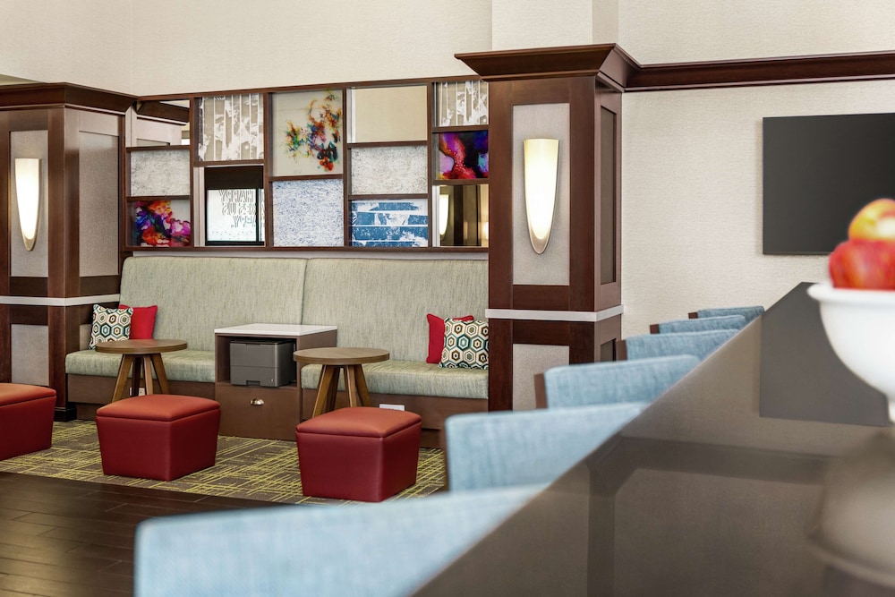 Hampton Inn & Suites York South - photo 4