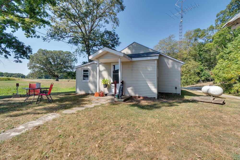 Pets Welcome: 10 Mins to Elmarra River in Toledo, United States