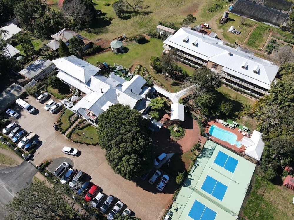 The Manor - carbon neutral hotel in Tamborine Mountain