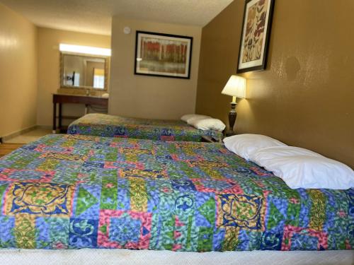 Days Inn Warsaw - photo 12