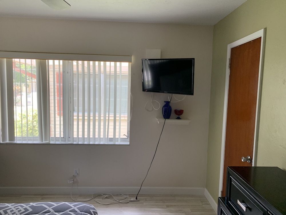 Atlantic Beach & Harbor Resort - photo 20