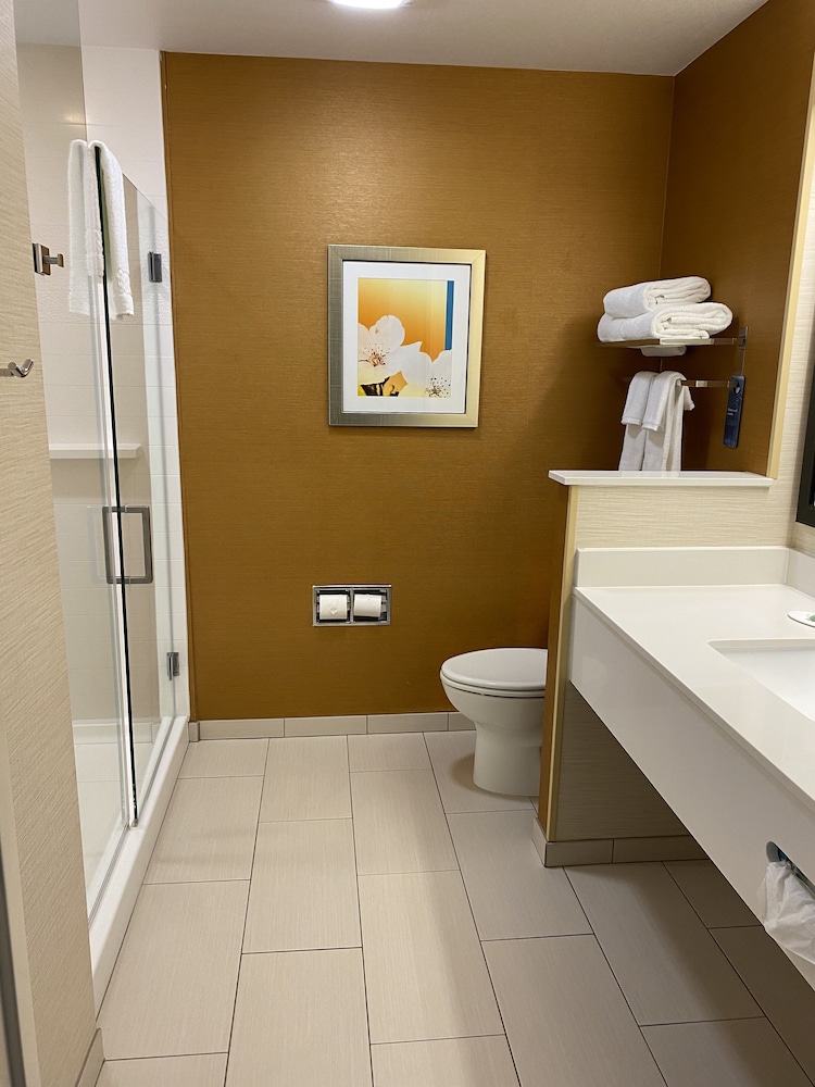 Fairfield Inn & Suites by Marriott Hollister - photo 19