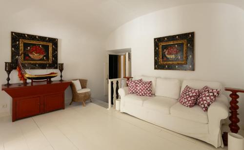 Palais a Évora appartement au coeur du patrimoine — 4-Star Luxury Hotel in Evora, Portugal