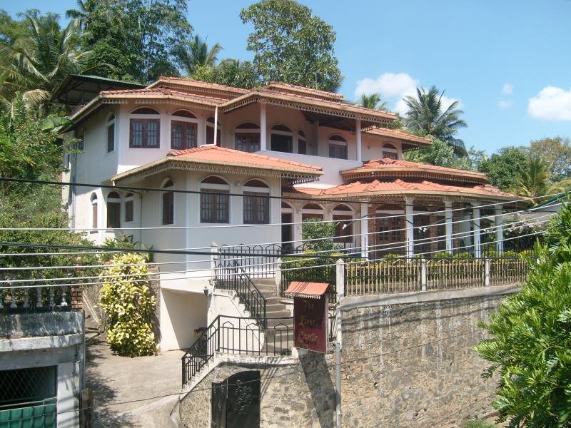 River Castle Hotel - last minute hotel in Kandy