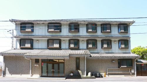 ホテル古城 — 4-Star Luxury Hotel in Koka, Japan
