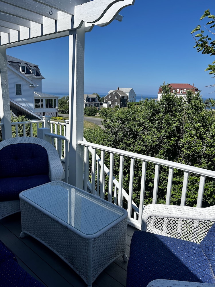 The Atlantic Inn - photo 33