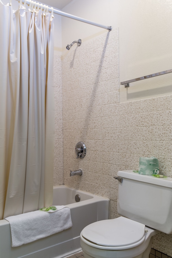 Premier Inns Thousand Oaks - photo 26
