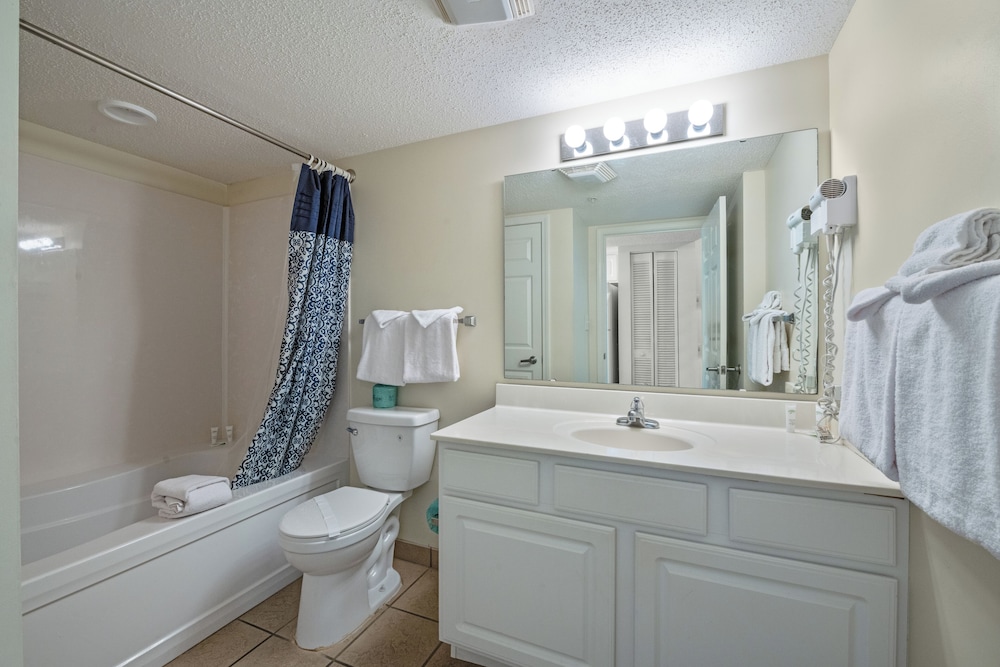 Paradise Resort by Elliott Beach Rentals - photo 23
