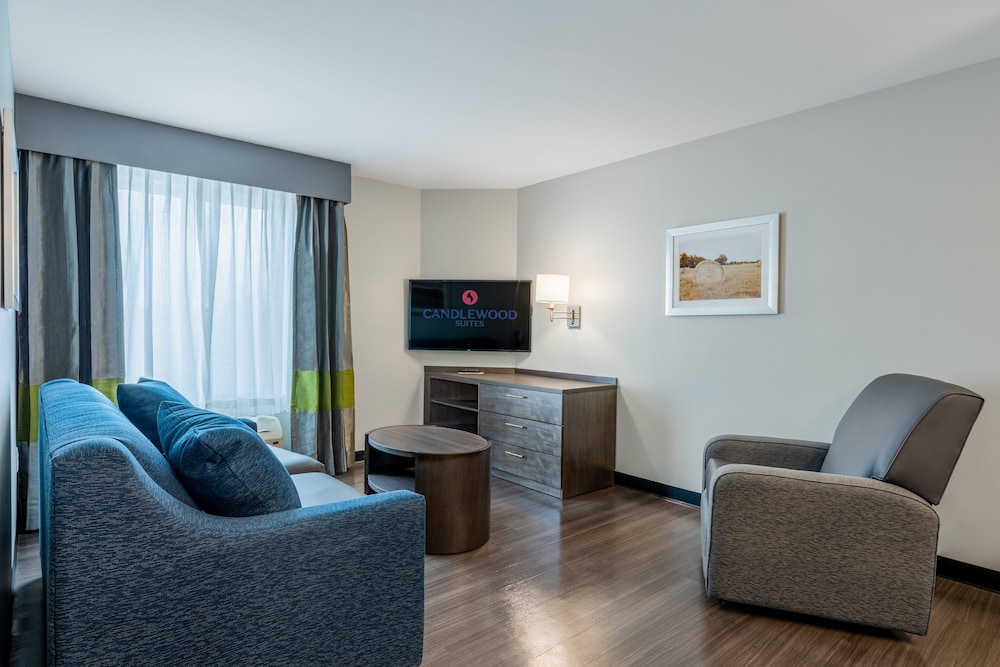 Candlewood Suites Cookeville by IHG - photo 24