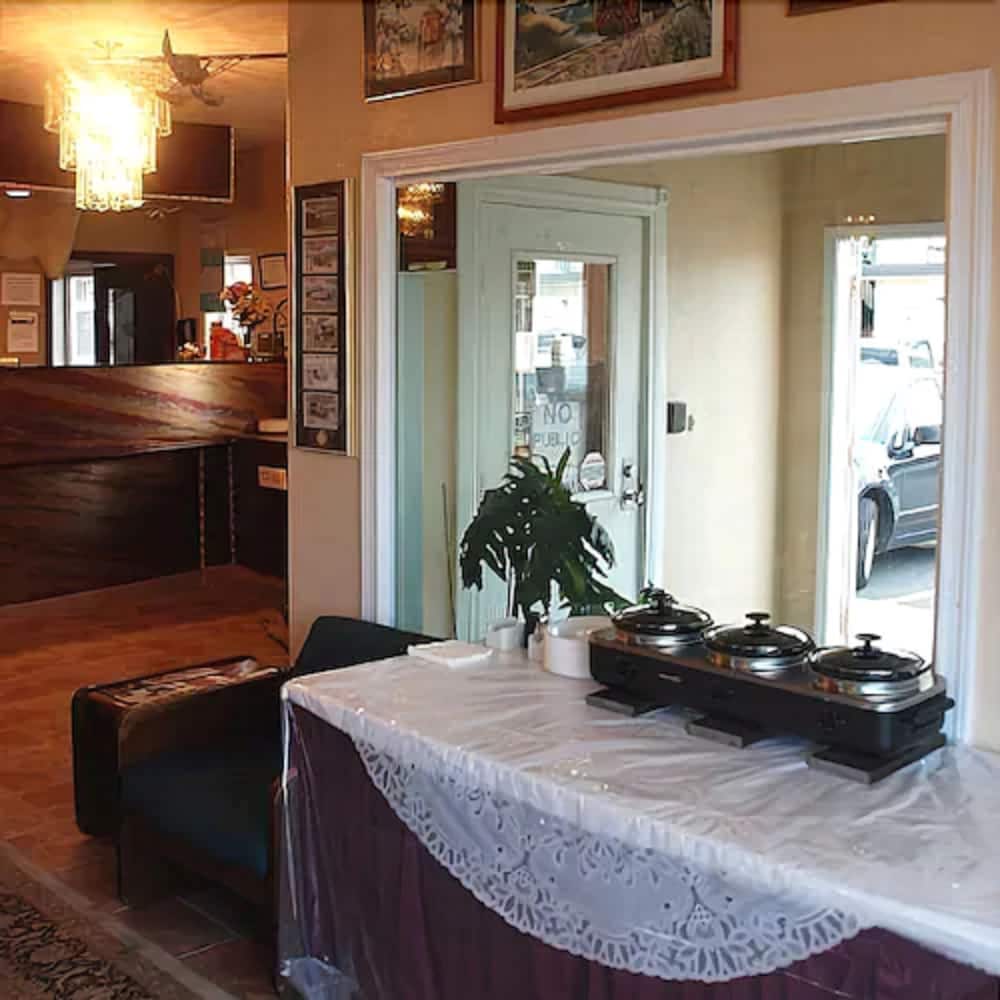 Merrill Field Inn - photo 38