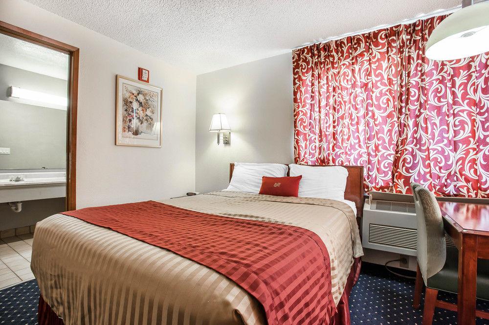 Econo Lodge SeaTac Airport North Seattle - photo 8