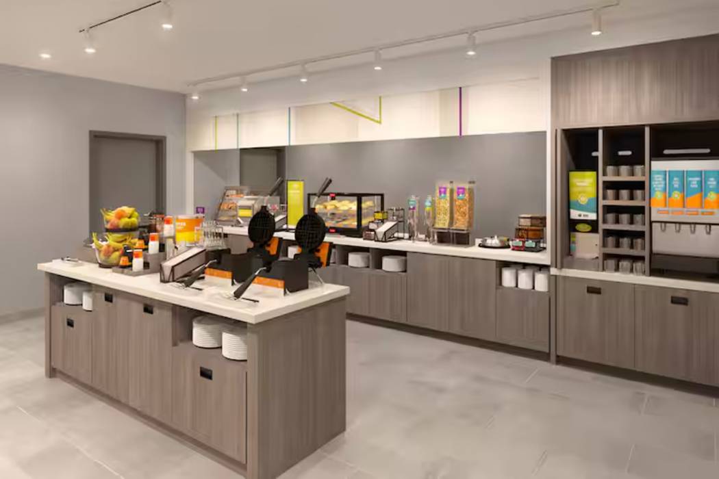 Home2 Suites By Hilton Muncie - photo 6