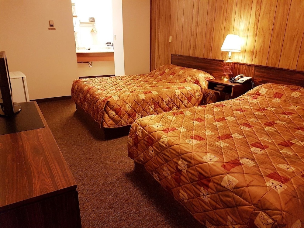 Elk Point Motel & RV Park — Elk Point — photo 3