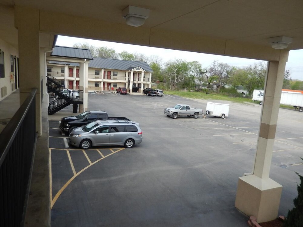 Motel 6 Atoka OK - photo 20