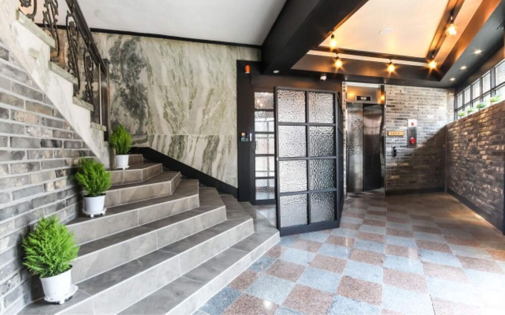 Jinju Hotel Muro in Chinju, South Korea