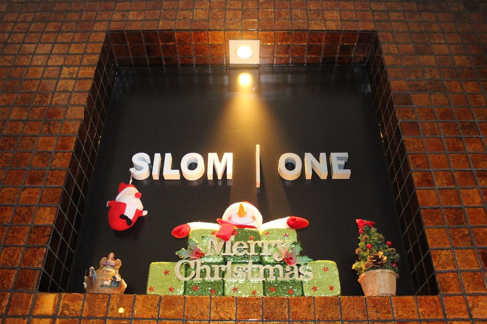 Silom One — Bangkok — photo 4
