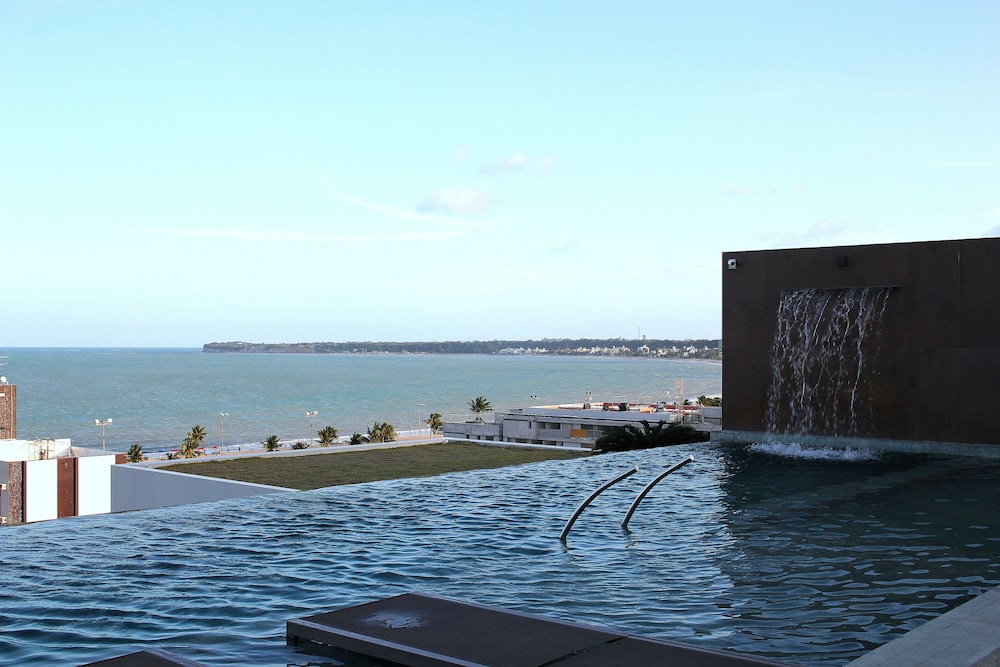 Holanda’s Prime Praia de Tambaú in Joao Pessoa, Brasil