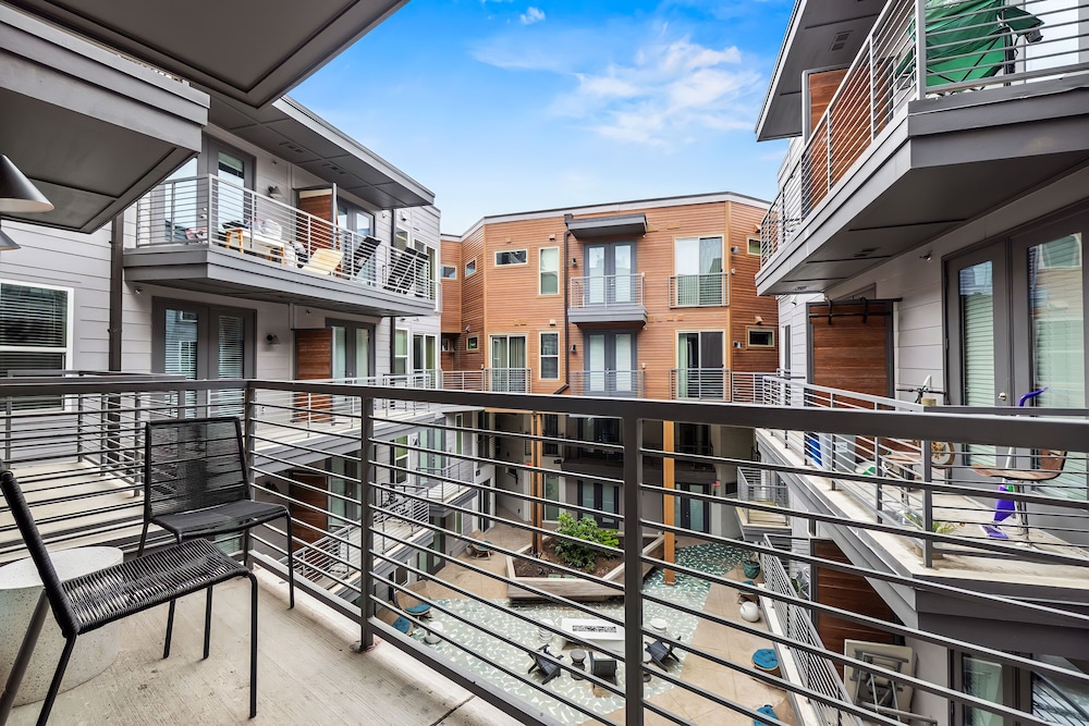 Placemakr Downtown Austin - photo 182