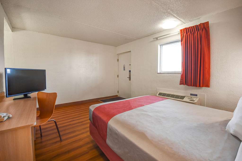 Motel 6 North Ridgeville OH Cleveland Intl Airport N Ridgeville - photo 16