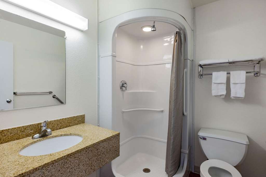 Travelodge by Wyndham Miles City - photo 17