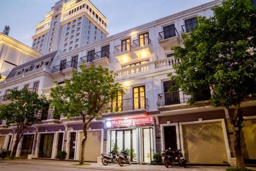 Mapileng Horizon 2 Hotel Tour BusTicket Motobike Rent in Ha Giang, Vietnam