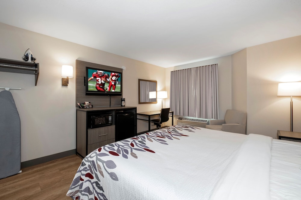 Red Roof Inn Clifton Park - photo 19