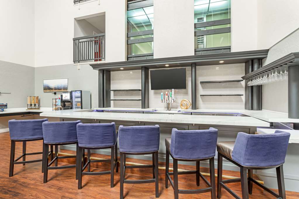 Best Western Plus Villa Del Lago Inn Patterson - photo 7