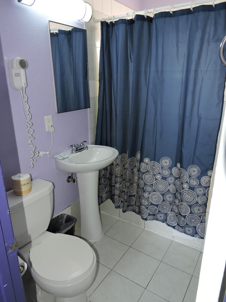 Walden Motel - photo 17