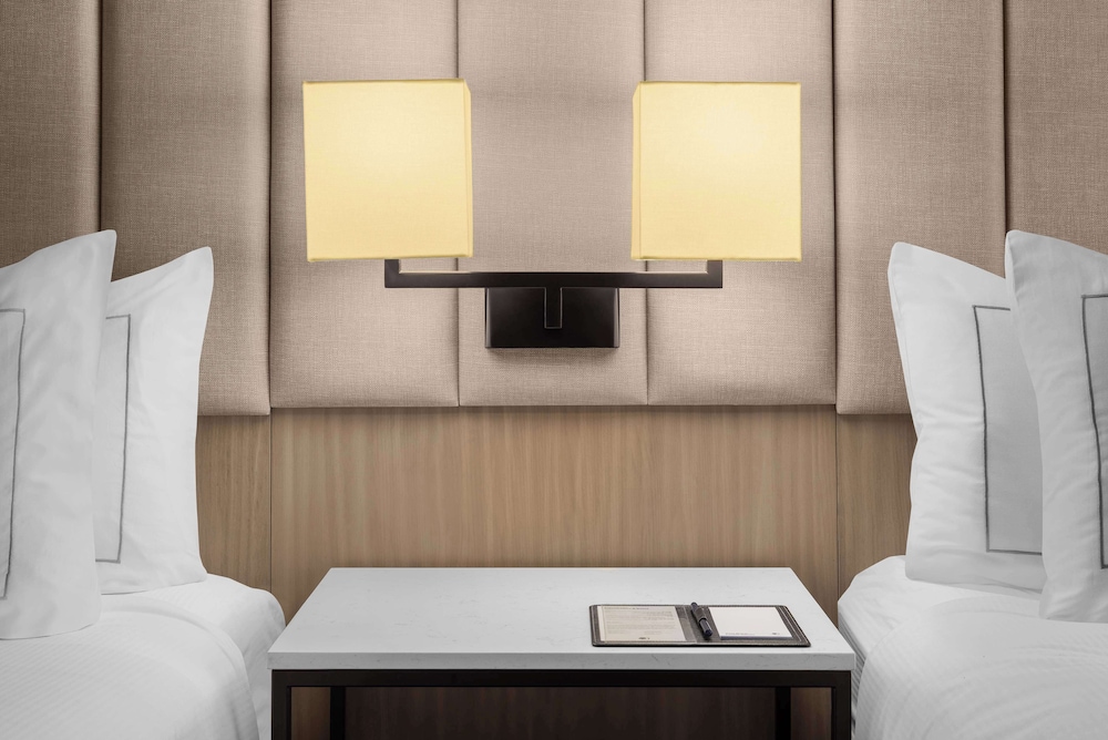 DoubleTree by Hilton Las Vegas Airport - photo 5