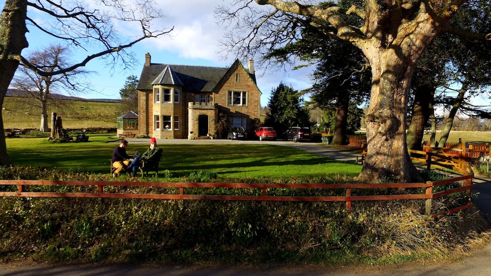 Kiltearn Guest House — 4-Star Luxury Hotel in Evanton, United Kingdom