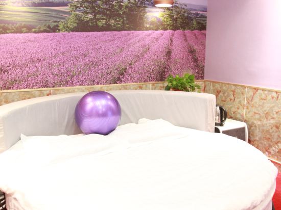 Nanjing Perfect Theme Hotel - carbon neutral hotel in Nanjing