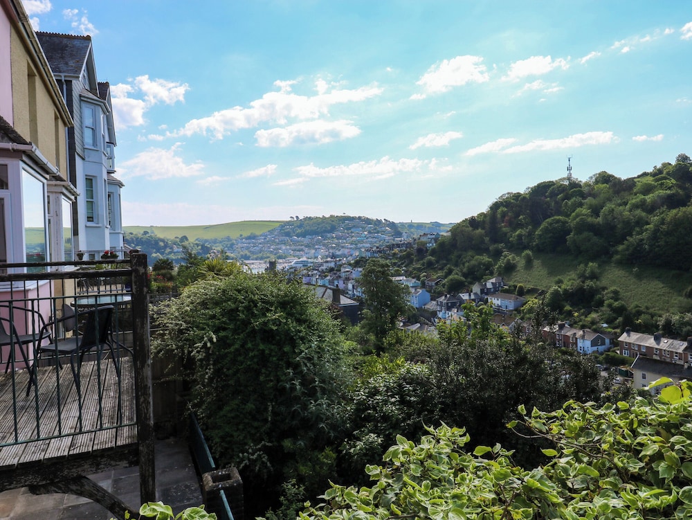 High Mount — 4-Star Luxury Hotel in Dartmouth, United Kingdom