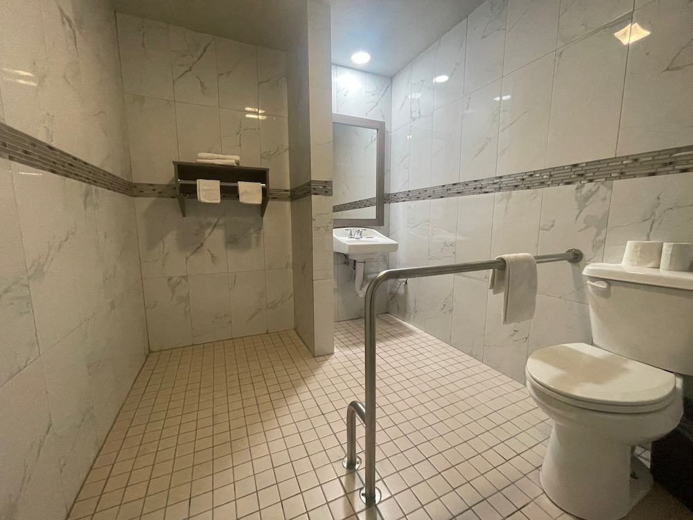 SimpleStay Suites Downtown San Bernardino - photo 13